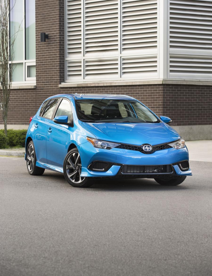  Scion iM 2015 года  (фото 26 из 48)